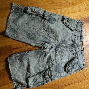 Printed cargo shorts